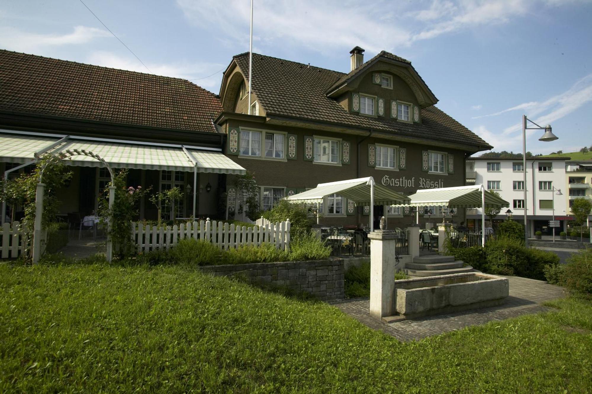 Landgasthof Hotel Roessli Ebikon Екстериор снимка